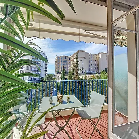 Nestor&jeeves - Riviera - - Very Close Sea Nice